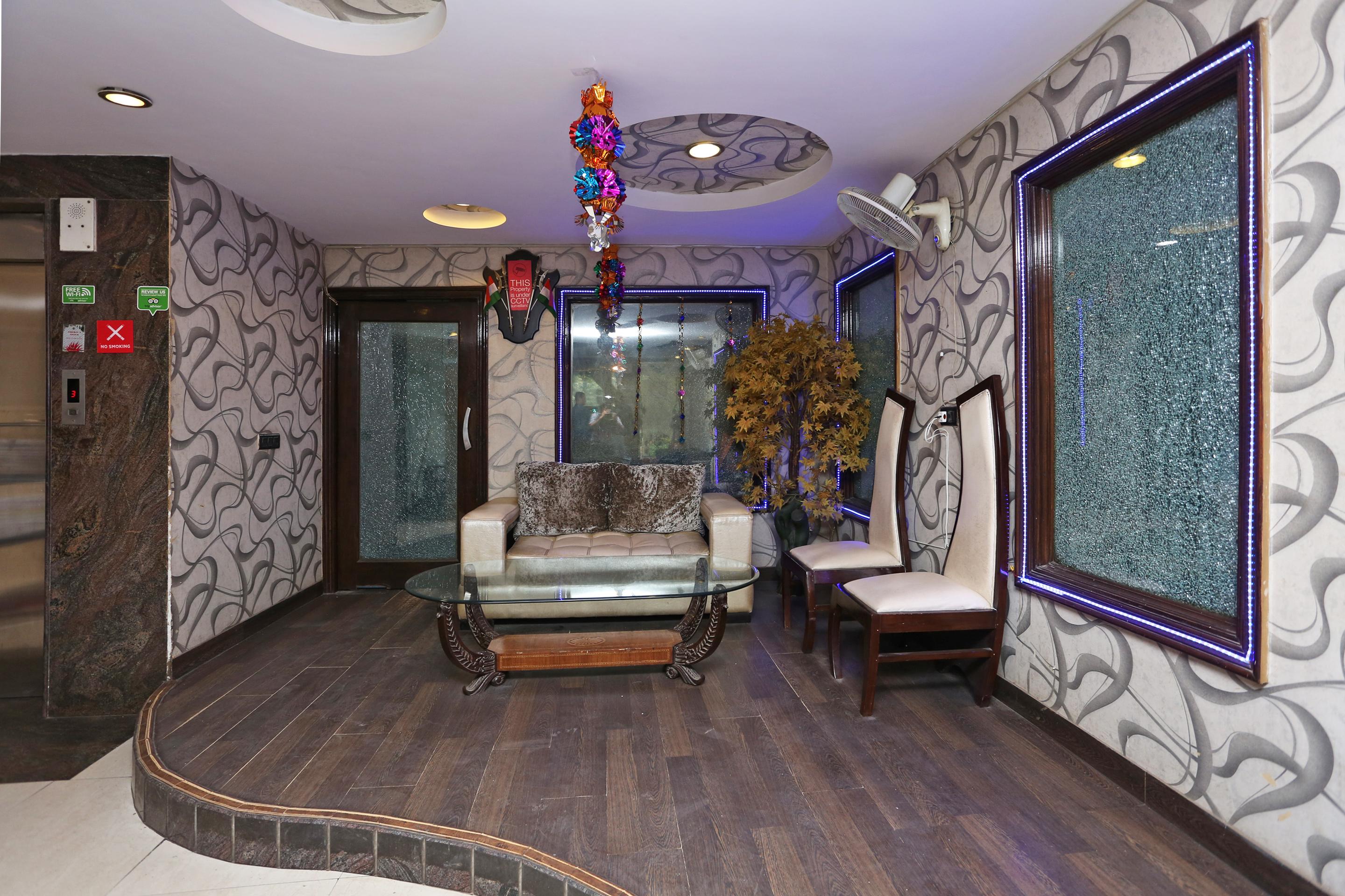 Oyo 337 Hotel Anand Delhi  Extérieur photo